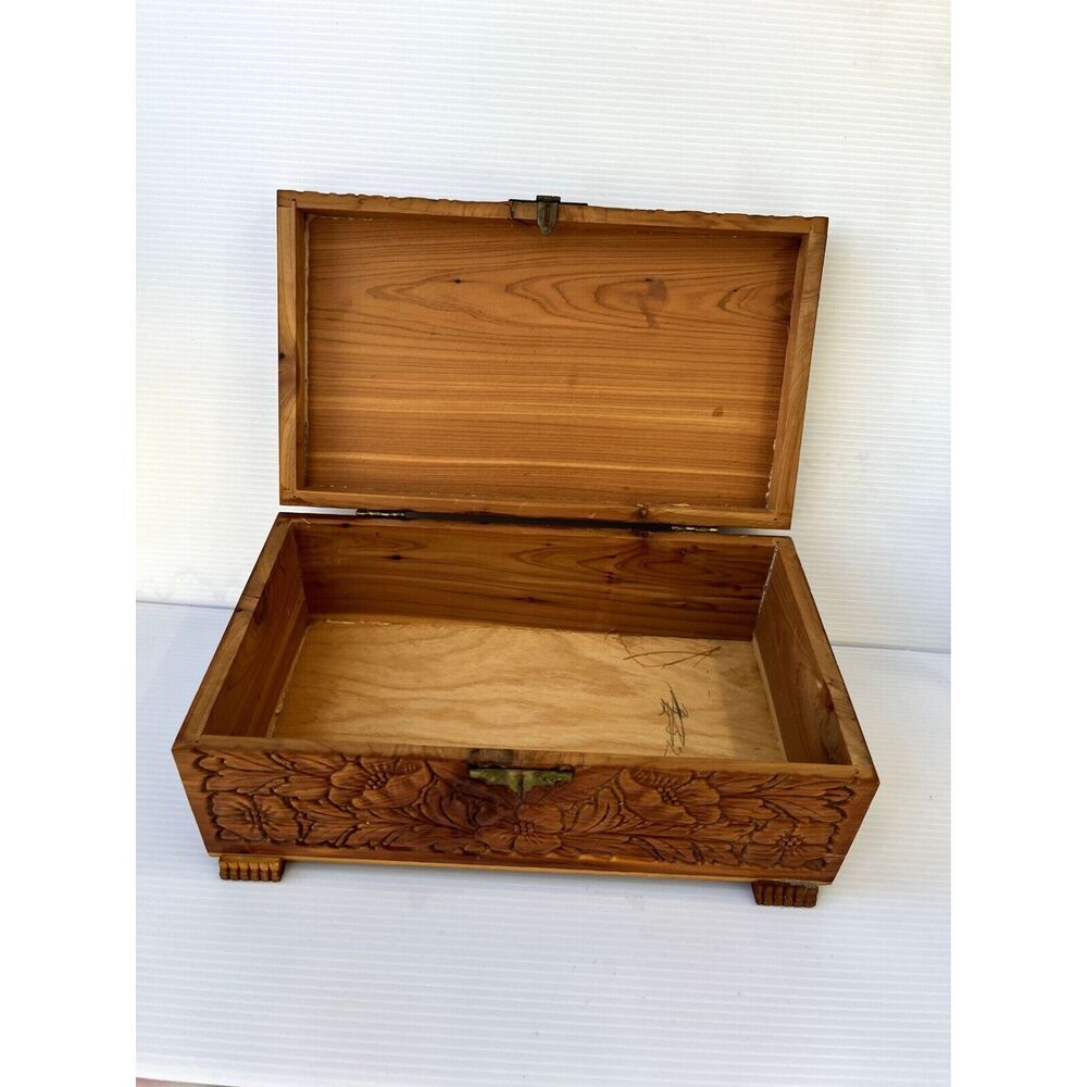 Vintage Wood Carved Trinket Jewelry Box 11 x 6 x 3"